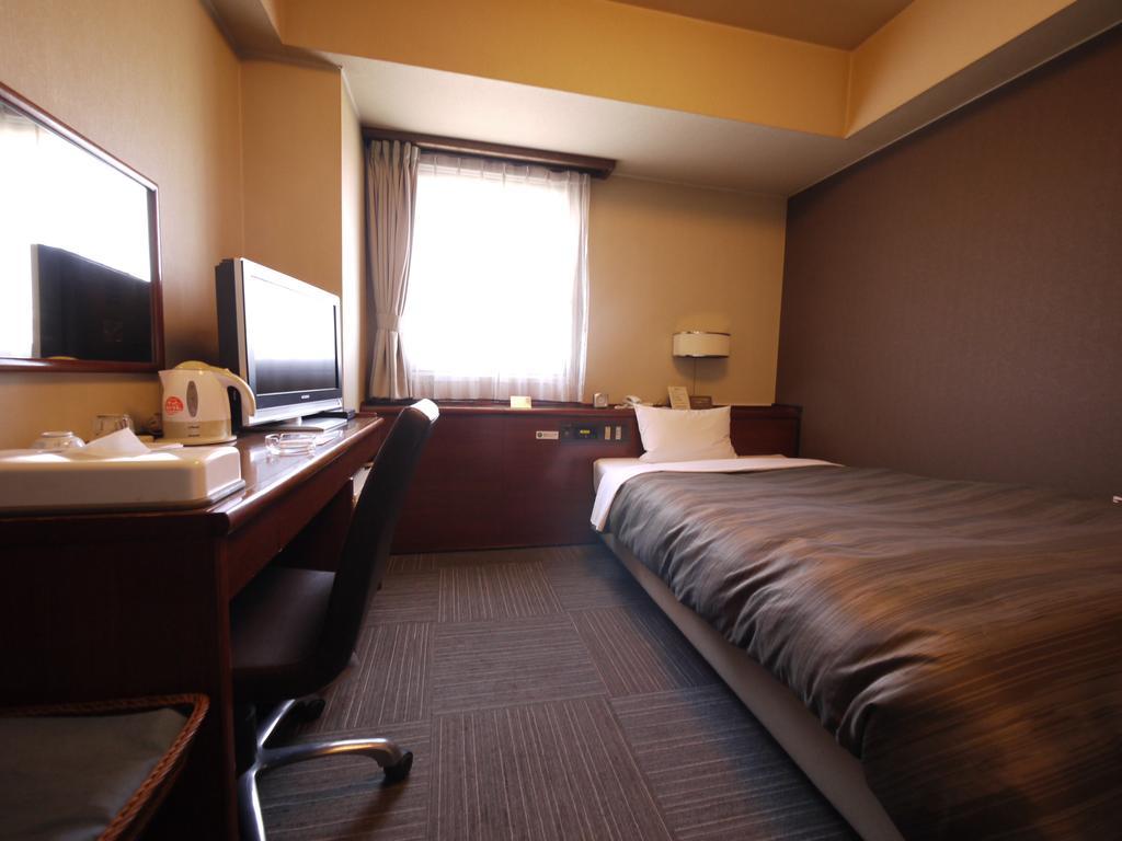 Hotel Route-Inn Dai-Ichi Nagano Exteriör bild
